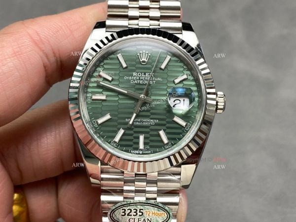 Clean Factory Rolex Datejust 3235 Green Face Watch 41mm 